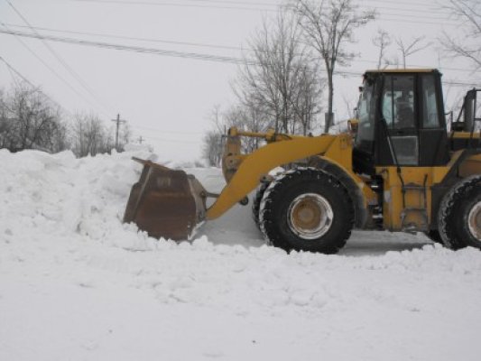 Preşedintele ia apărarea prefecţilor demişi după deszăpezire